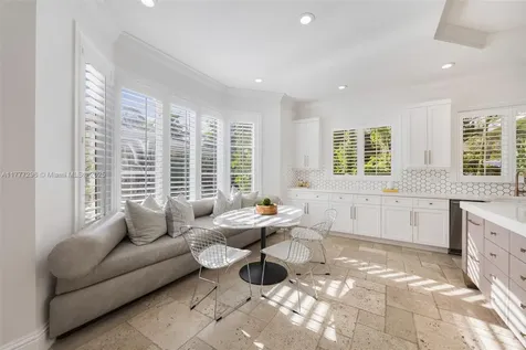 11725 SW 69th Court Pinecrest FL 33156