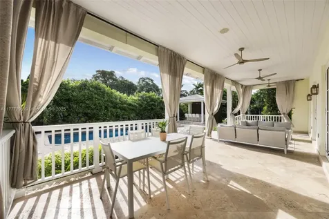 11725 SW 69th Court Pinecrest FL 33156