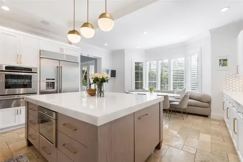 11725 SW 69th Court Pinecrest FL 33156