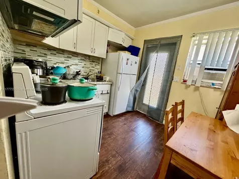 1734 Wiley Street Hollywood FL 33020