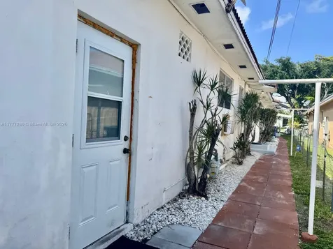 1734 Wiley Street Hollywood FL 33020