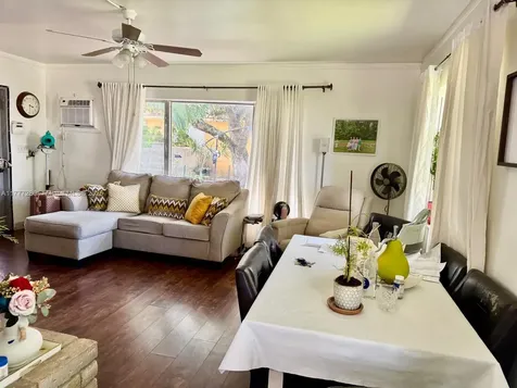 1734 Wiley Street Hollywood FL 33020