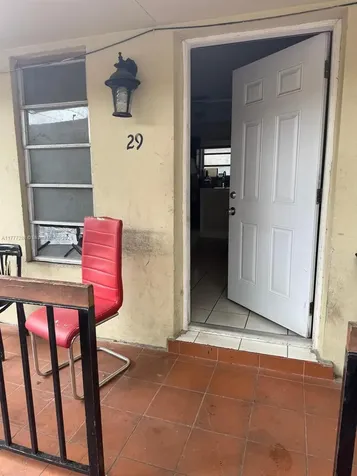 2929 NW 22nd Court Miami FL 33142