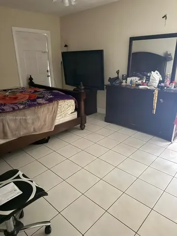 2929 NW 22nd Court Miami FL 33142
