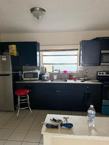 2929 NW 22nd Court Miami FL 33142