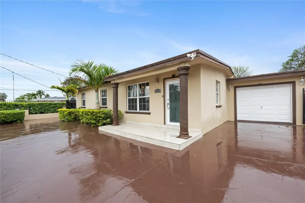 11210 SW 47th Terrace Miami FL 33165