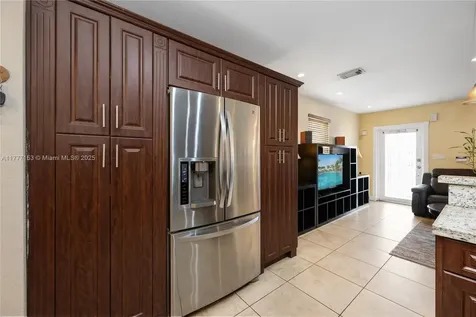 11210 SW 47th Terrace Miami FL 33165