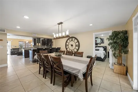 11210 SW 47th Terrace Miami FL 33165