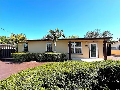 11210 SW 47th Terrace Miami FL 33165