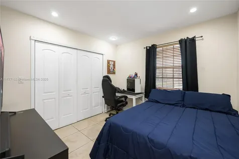 11210 SW 47th Terrace Miami FL 33165