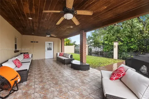 11210 SW 47th Terrace Miami FL 33165