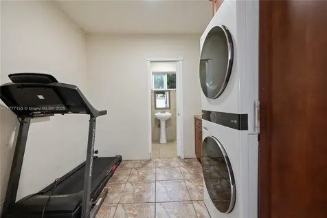 11210 SW 47th Terrace Miami FL 33165