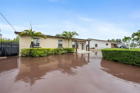 11210 SW 47th Terrace Miami FL 33165