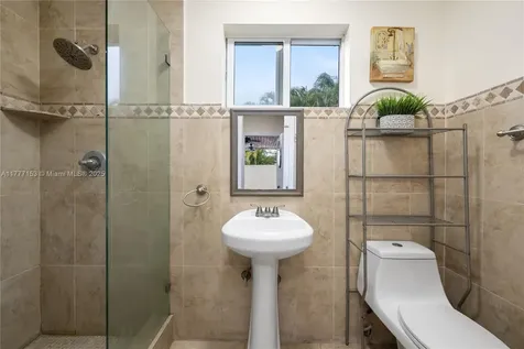 11210 SW 47th Terrace Miami FL 33165