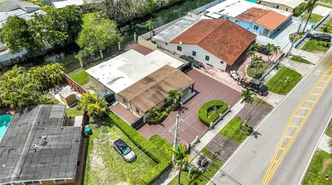 11210 SW 47th Terrace Miami FL 33165