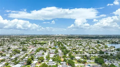 11210 SW 47th Terrace Miami FL 33165