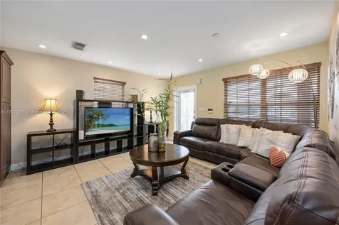 11210 SW 47th Terrace Miami FL 33165