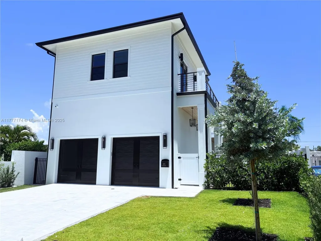 371 E Lakewood Road West Palm Beach FL 33405