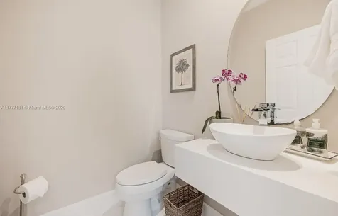 1604 Victoria Pointe Lane Weston FL 33327