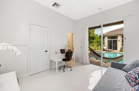 1604 Victoria Pointe Lane Weston FL 33327