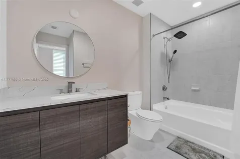 234 NE 3rd Street Miami FL 33132