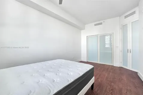 234 NE 3rd Street Miami FL 33132
