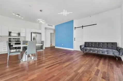 234 NE 3rd Street Miami FL 33132