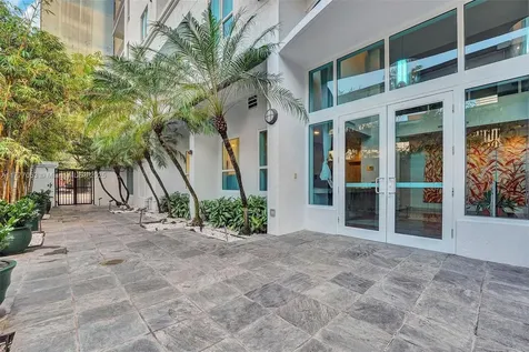 234 NE 3rd Street Miami FL 33132