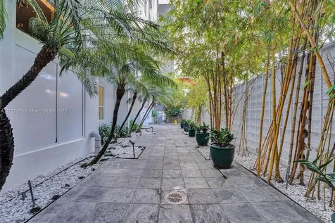 234 NE 3rd Street Miami FL 33132