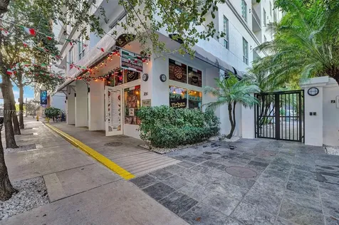 234 NE 3rd Street Miami FL 33132