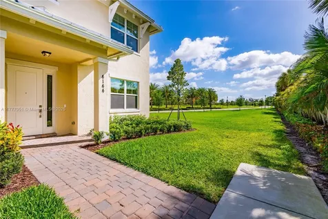 4144 Greenway Drive Hollywood FL 33021