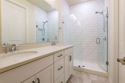 4144 Greenway Drive Hollywood FL 33021