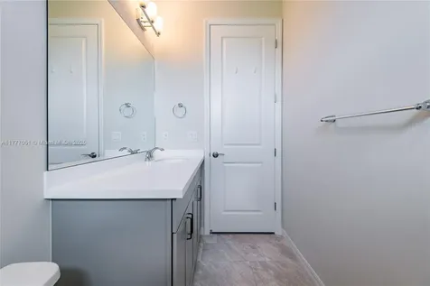 4144 Greenway Drive Hollywood FL 33021