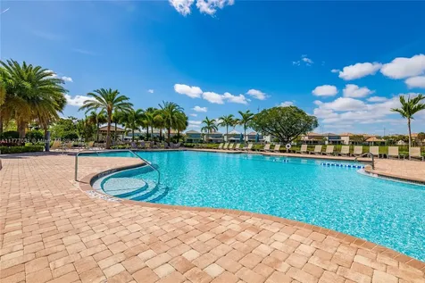 4144 Greenway Drive Hollywood FL 33021