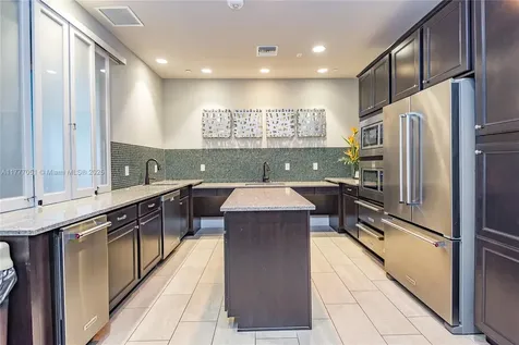 4144 Greenway Drive Hollywood FL 33021