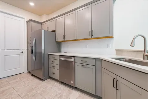 4144 Greenway Drive Hollywood FL 33021