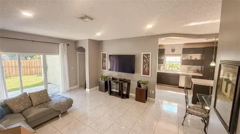 82 NW 4th Street Homestead FL 33030