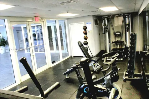 170 SE 14th Street Miami FL 33131