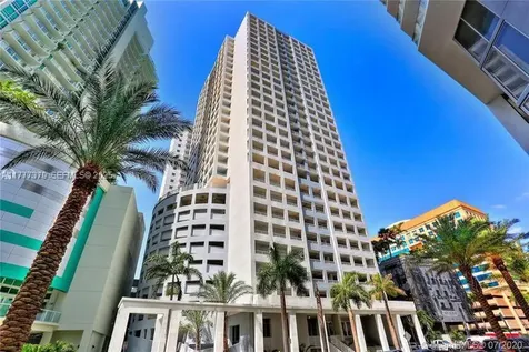 170 SE 14th Street Miami FL 33131