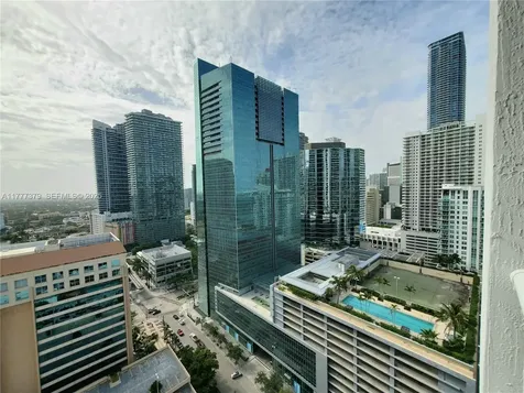 170 SE 14th Street Miami FL 33131