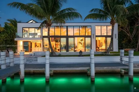 7960 Biscayne Point Circle Miami Beach FL 33141