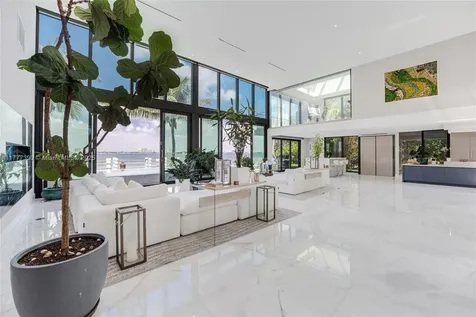 7960 Biscayne Point Circle Miami Beach FL 33141