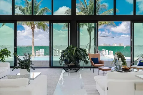 7960 Biscayne Point Circle Miami Beach FL 33141