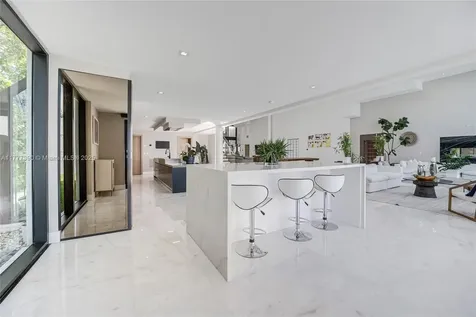 7960 Biscayne Point Circle Miami Beach FL 33141