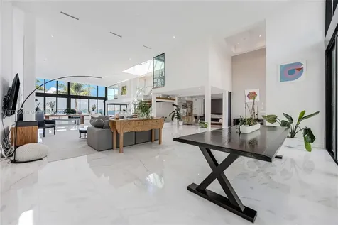 7960 Biscayne Point Circle Miami Beach FL 33141