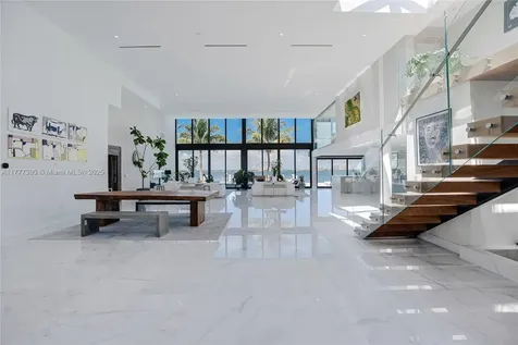7960 Biscayne Point Circle Miami Beach FL 33141