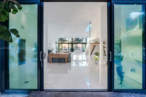 7960 Biscayne Point Circle Miami Beach FL 33141