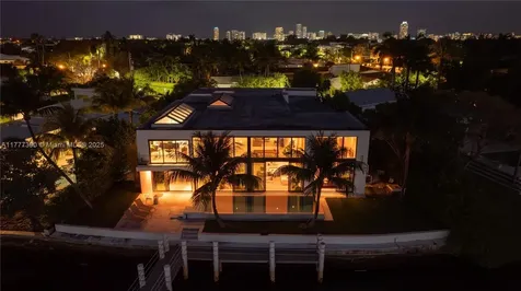 7960 Biscayne Point Circle Miami Beach FL 33141