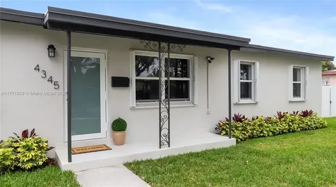4345 SW 112th Avenue Miami FL 33165