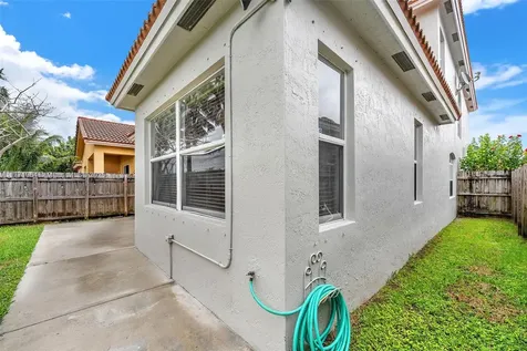 2260 NE 37th Terrace Homestead FL 33033